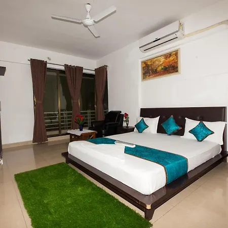 Aristo Room, - Near Kokilaben Dhirubai Ambani Hospital For Family Only, 3* Mumbai