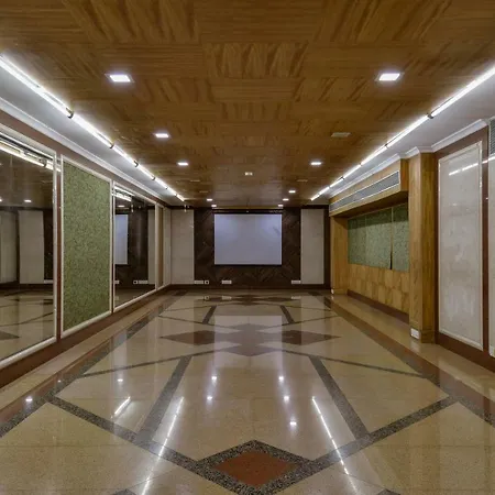 Ajanta 3*