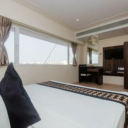 Hotel House Juhu 3*