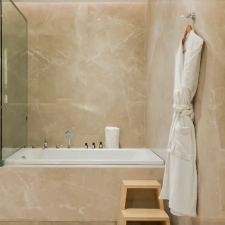 The Park Juhu 4*