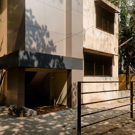 Oyo 17028 Aviva Residency Hotel Mumbai