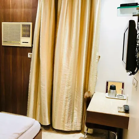 Hotel Neo Ghatkopar 3*