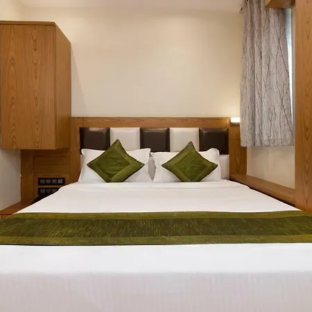 Hotel Residency Park Near Masjid Rly Station South