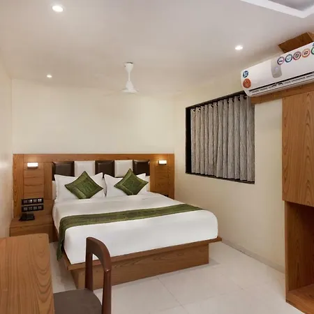 Residency Park Near Masjid Rly Station South Hotel 3*