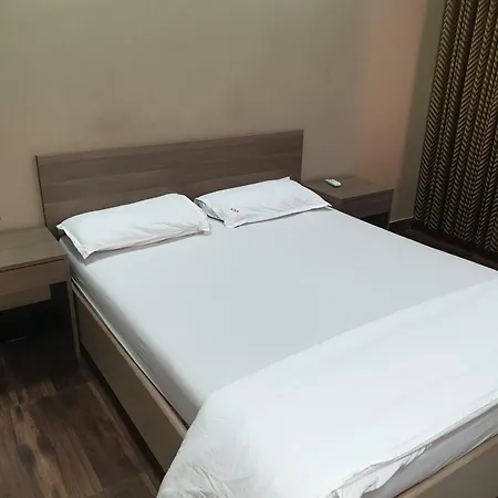 Tuliipstays Marol Ashok Nagar Hotel
