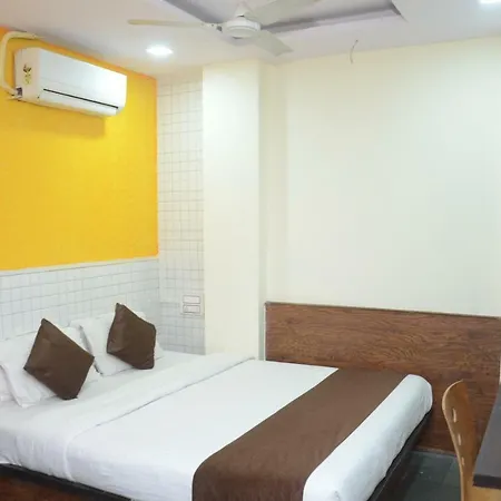 Sai Leela Residency Hotel 2*