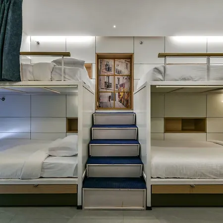 Indie Stays, Bkc Mumbai