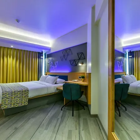 Hotel Indie Stays, Bkc