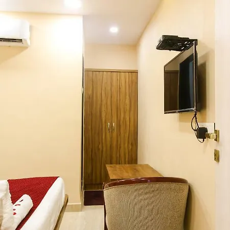 Golden Lake Hotel Mumbai