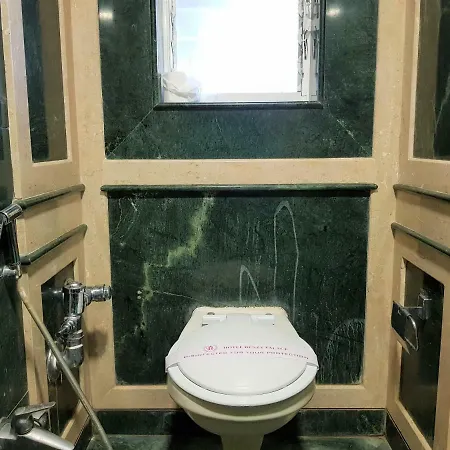 Hexa Benzy Palace Hotel
