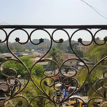 Hexa Benzy Palace Hotel 3*