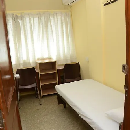 Fair Host - Male Only Hostel