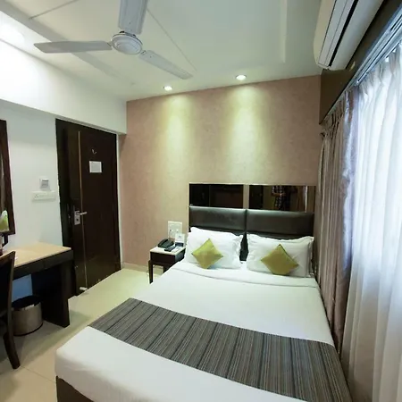 Manama Hotel 3*