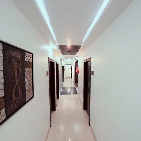 Hotel Manama 3*