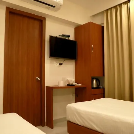 Lords, Hotel 3*
