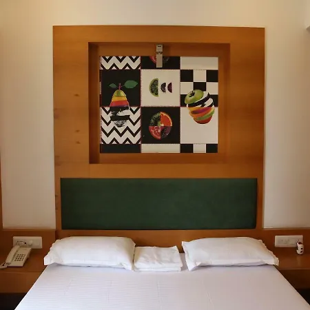 Guest house Gobinddhham 3*