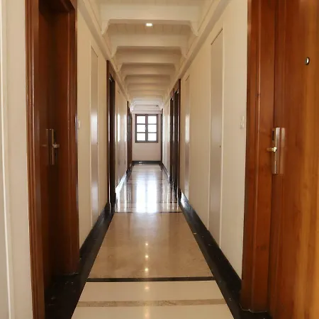 Guest house Gobinddhham 3*
