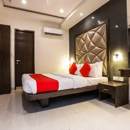 Hotel Oyo 37559 Al Haram 3*