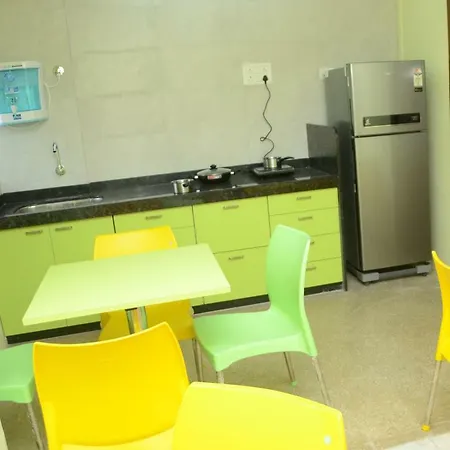 Fair Host - Male Only Hostel *