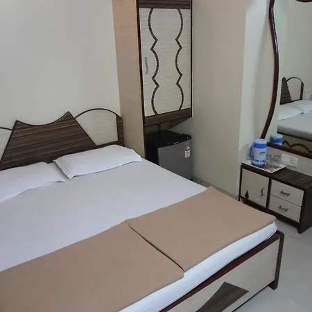 Hotel Broadway Colaba