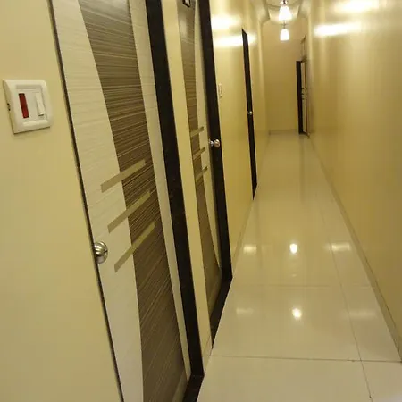 Hotel Broadway Colaba