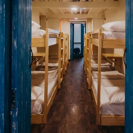 Horn Ok Please Hostel *