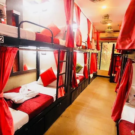 Hostel Town - Ac Mumbai
