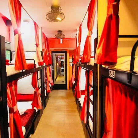 Hostel Town - Ac Mumbai