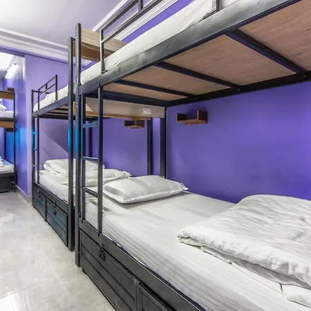 Backpackers Villa Mumbai Hostel Mumbai