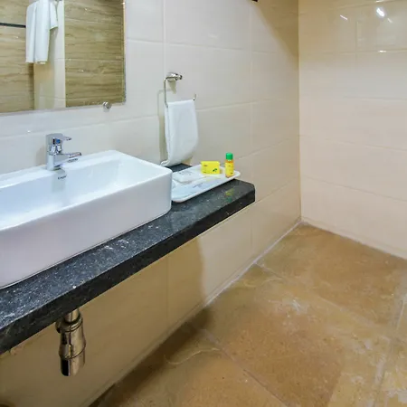Fabhotel Embassy Park Hotel 3*