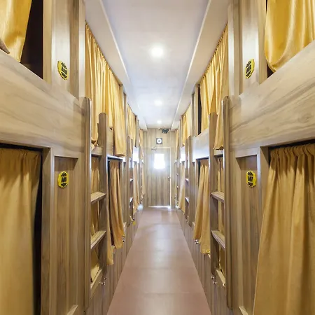 Abza Deluxe Mumbai