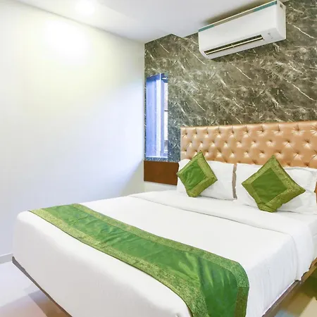 Hotel Treebo Blue Moon Powai 3*