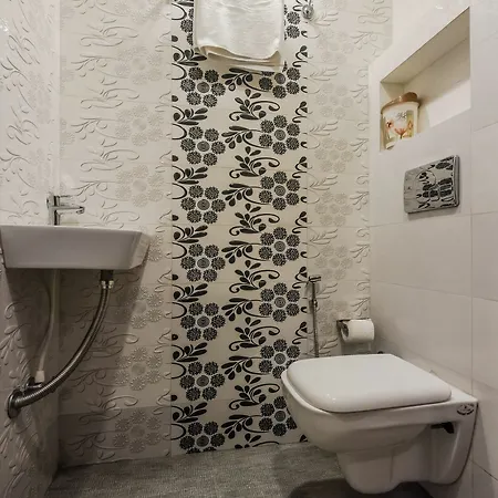 Capital O Pearl Near Us Embassy 3* Mumbai