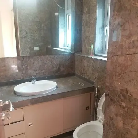 Arista Parel Guest house *