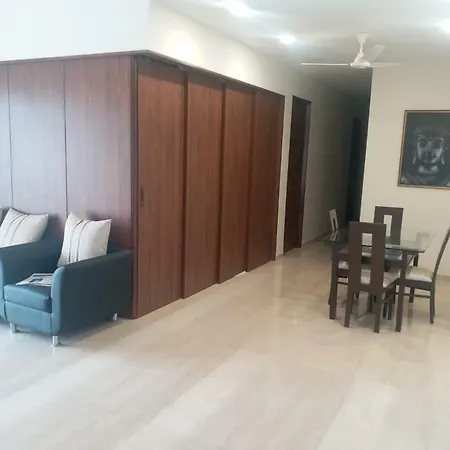 Guest house Arista Parel *