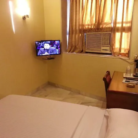 Ashray International, Sion - Near Bkc