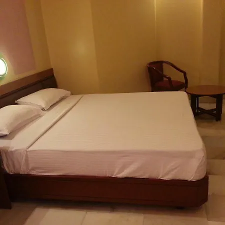 Ashray International, Sion - Near Bkc 2* Mumbai