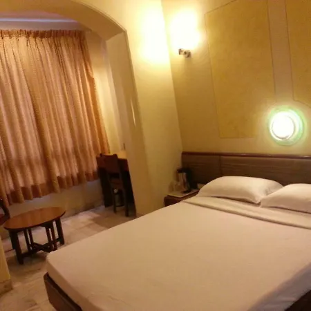 Hotel Ashray International, Sion - Near Bkc