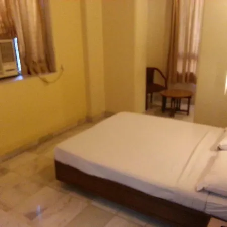 Ashray International, Sion - Near Bkc Hotel Mumbai