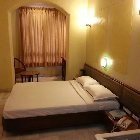 Ashray International, Sion - Near Bkc Hotel