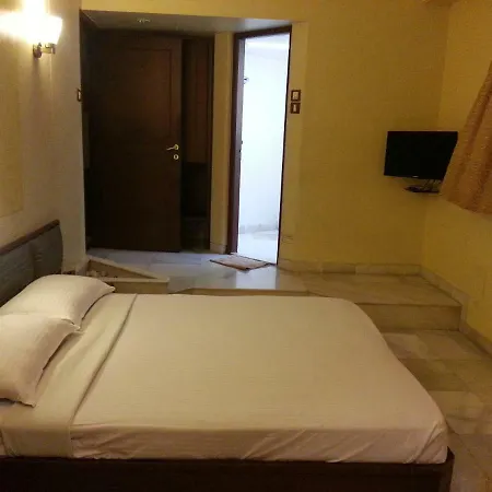 Ashray International, Sion - Near Bkc