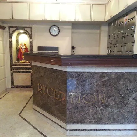 Ashray International, Sion - Near Bkc Hotel 2*