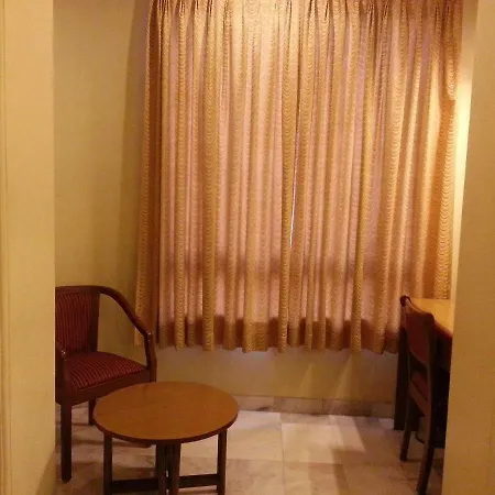 Ashray International, Sion - Near Bkc Hotel Mumbai