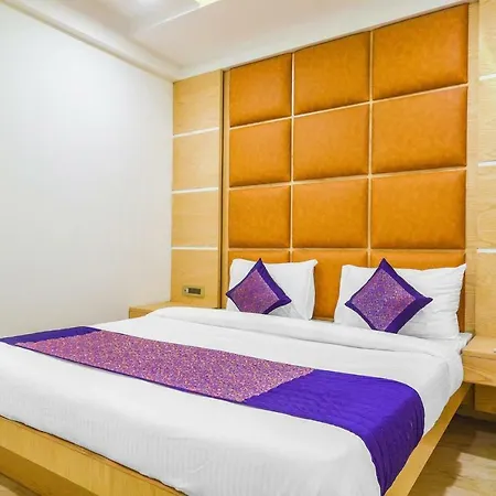 Anroute Stays - Airport Road Mumbai