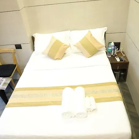 Hotel Dadar Near Station 2*