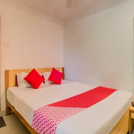 Oyo Flagship 572 Santacruz West Hotel