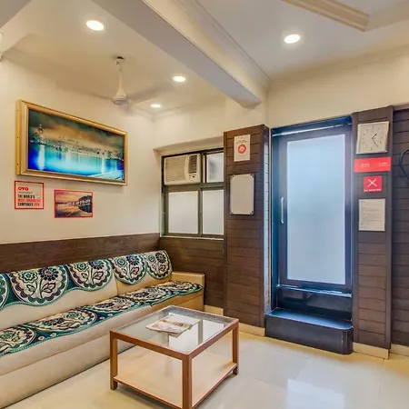 Oyo Flagship 572 Santacruz West Hotel