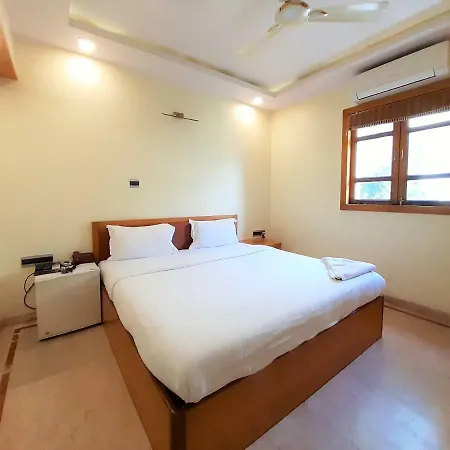 Hotel Hexa Benzy Palace 3*