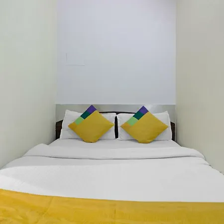 Hotel Daisy Residency