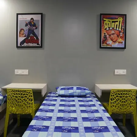 Pancharatna Residency Hostel